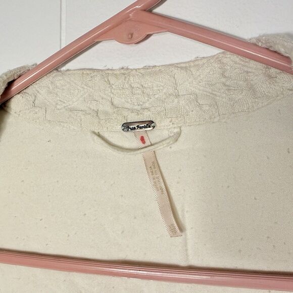Free People Ivory Lace Crochet 3/4 Cropped Sleeve Jacket Size XS - Picture 3 of 11
